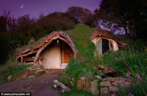 Man builds Hobbit house, earns my respect