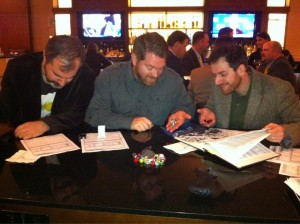 An epic game of D&D with Peter V. Brett, Brent Weeks and Joe Abercrombie (Photo court. Peter V. Brett's Facebook Page)